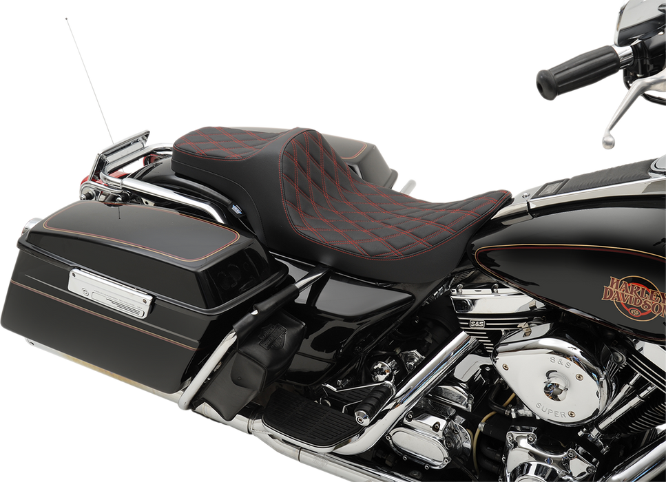 Predator III Seat - Double Diamond - Red Stitched - FLHR/FLHX '99-'07