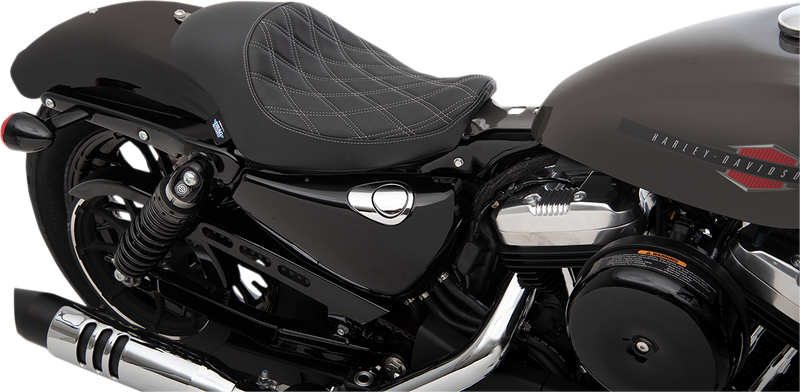 3/4 Solo Seat - Double Diamond - Black w/ Silver Stitching - XL '04-'22