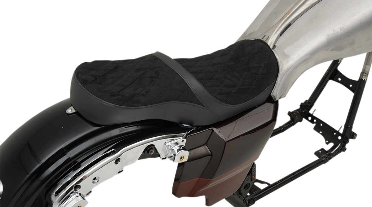 Low Touring Seat - Diamond - Ness Winged Tanks - FL '08-'23