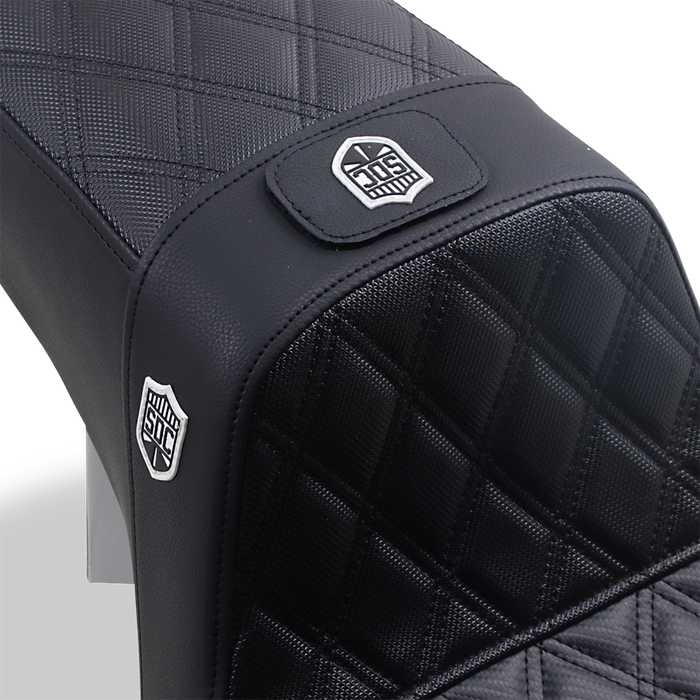 Pro Series SDC Performance Seat - w/ Backrest - Lattice Stitch/Lumbar Gripper - FLD/FXD '06-'17