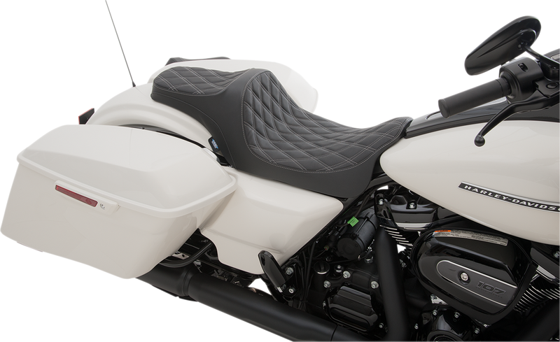 Predator III Seat - Double Diamond - Silver Stitched - FL '08-'23