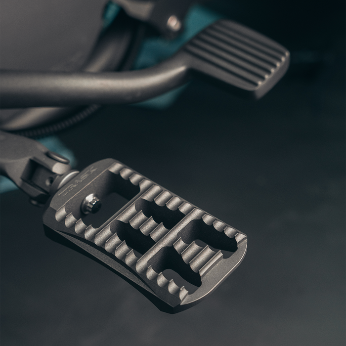 Assault Series Platform Pegs - Harley Davidson FXR