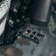 Assault Series Platform Pegs - 2020 Harley-Davidson Road Glide