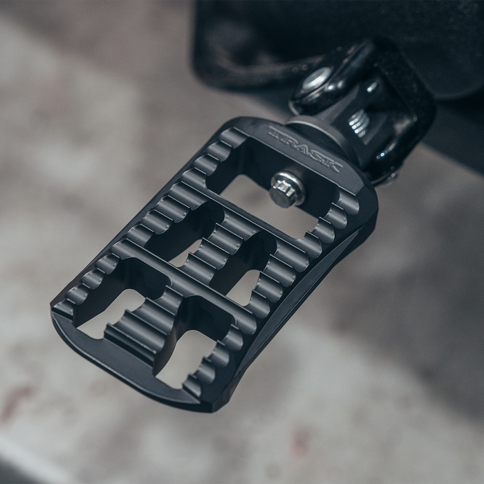 Assault Series Platform Pegs - Installed