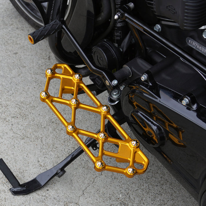 Diamond Floorboards, Gold