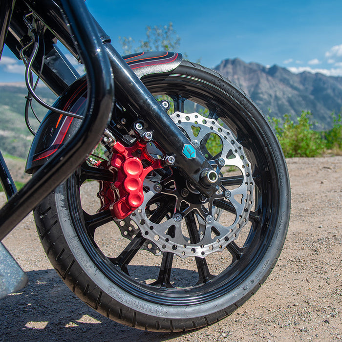 6-Piston Differential Bore Brake Calipers, 14" Red