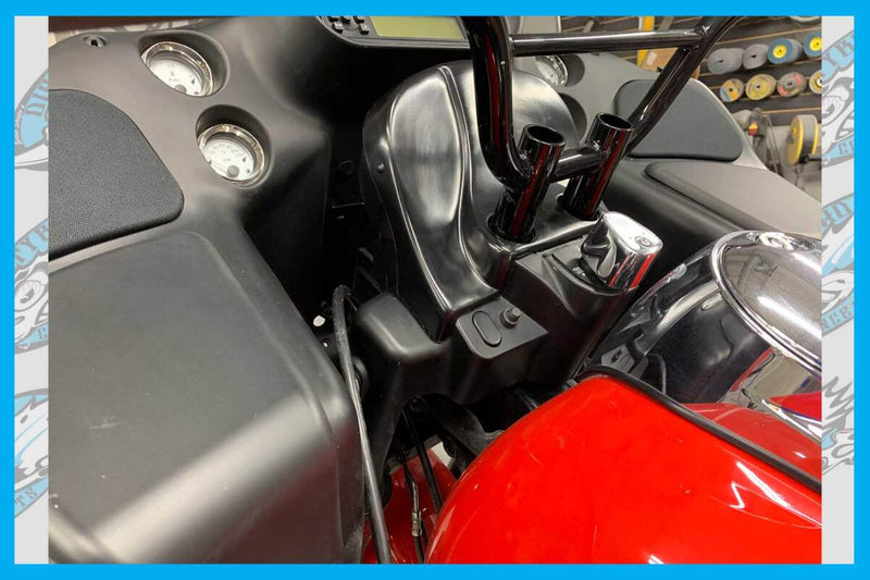 DIRTY BIRD CUSTOM'S GAUGE BEZEL ADAPTER COVER FOR T-BARS 13' AND OLDER ROADGLIDE MODELS