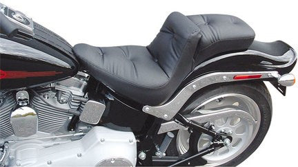 MUSTANG REGAL DUKE SEAT