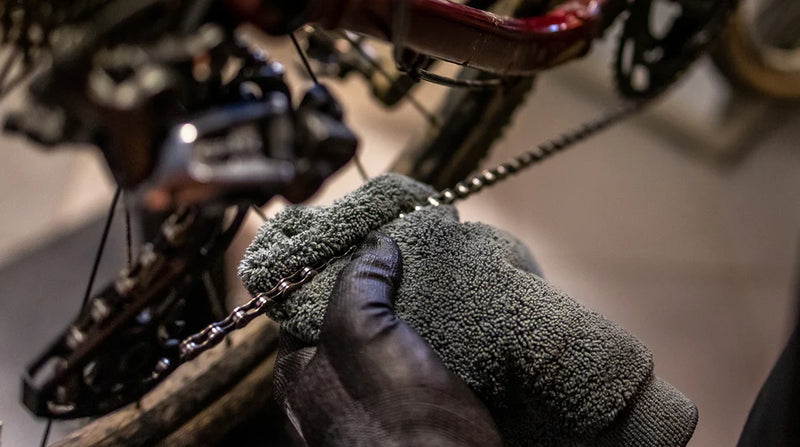 DRY CHAIN DEGREASER