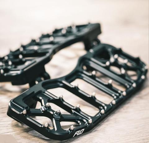 FLO V5 MX BAGGER FLOORBOARDS