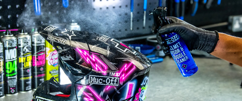 HELMET, VISOR AND GOGGLE CLEANER OR KIT