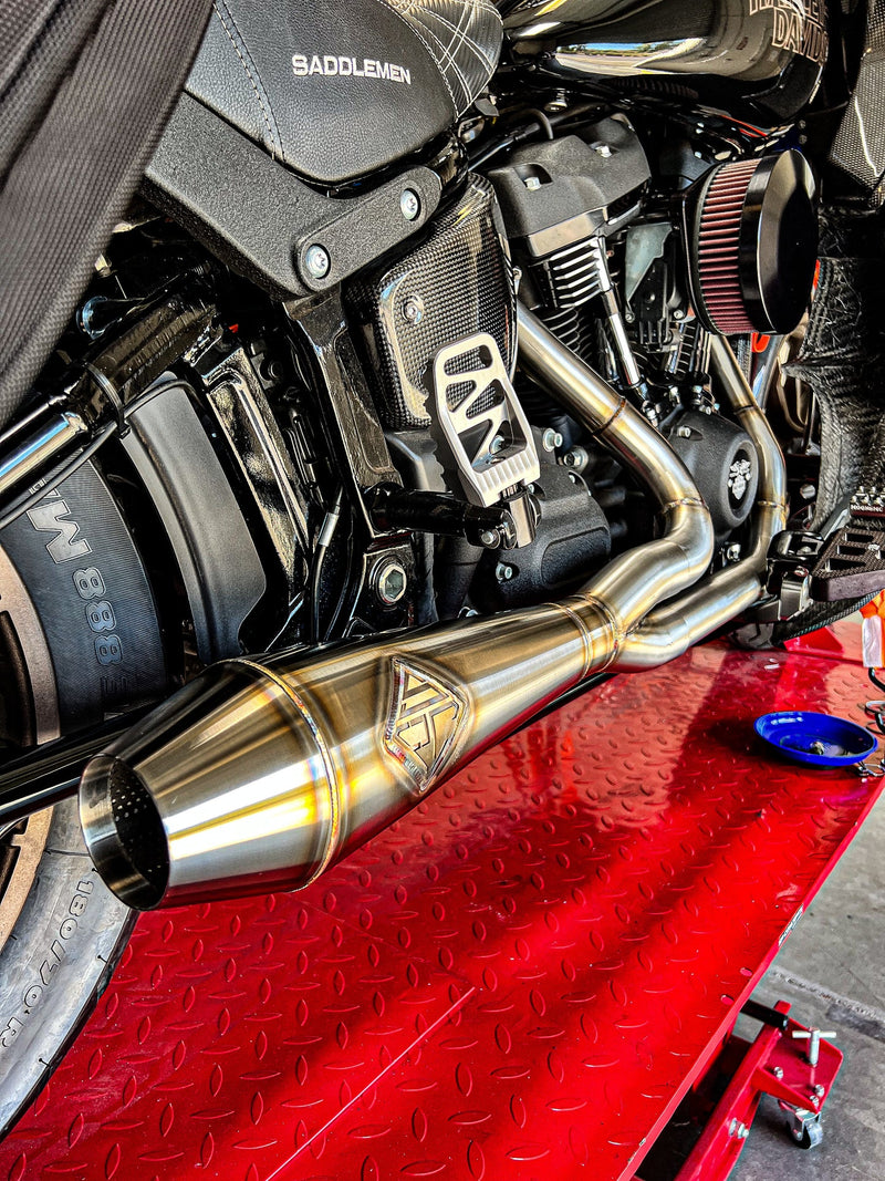 SP CONCEPTS M8 SOFTAIL EXHAUST- BIG BORE 4.5