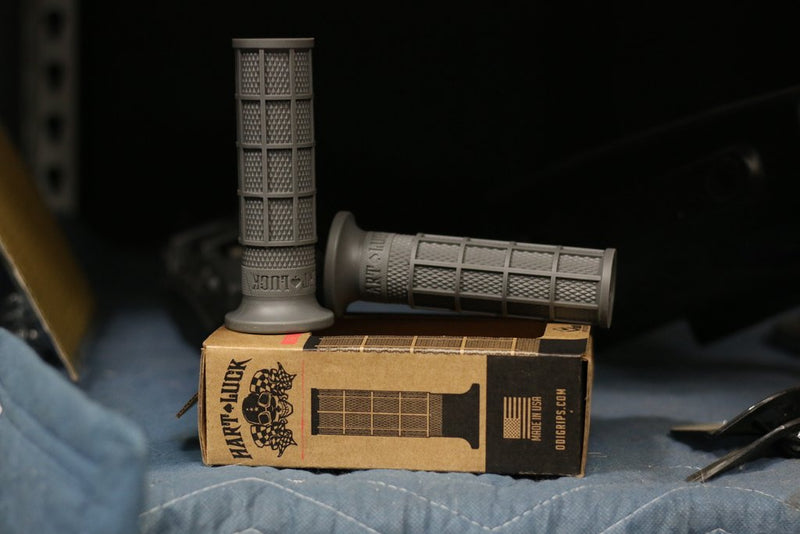ODI HART LUCK FULL WAFFLE GRIPS 1"
