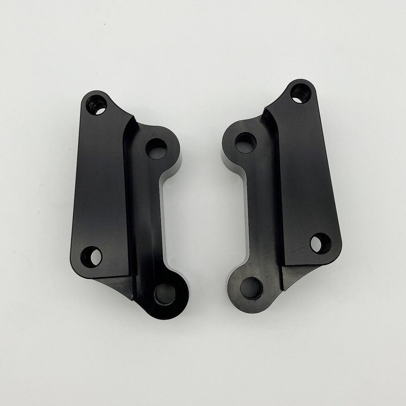 Set of brake mounts