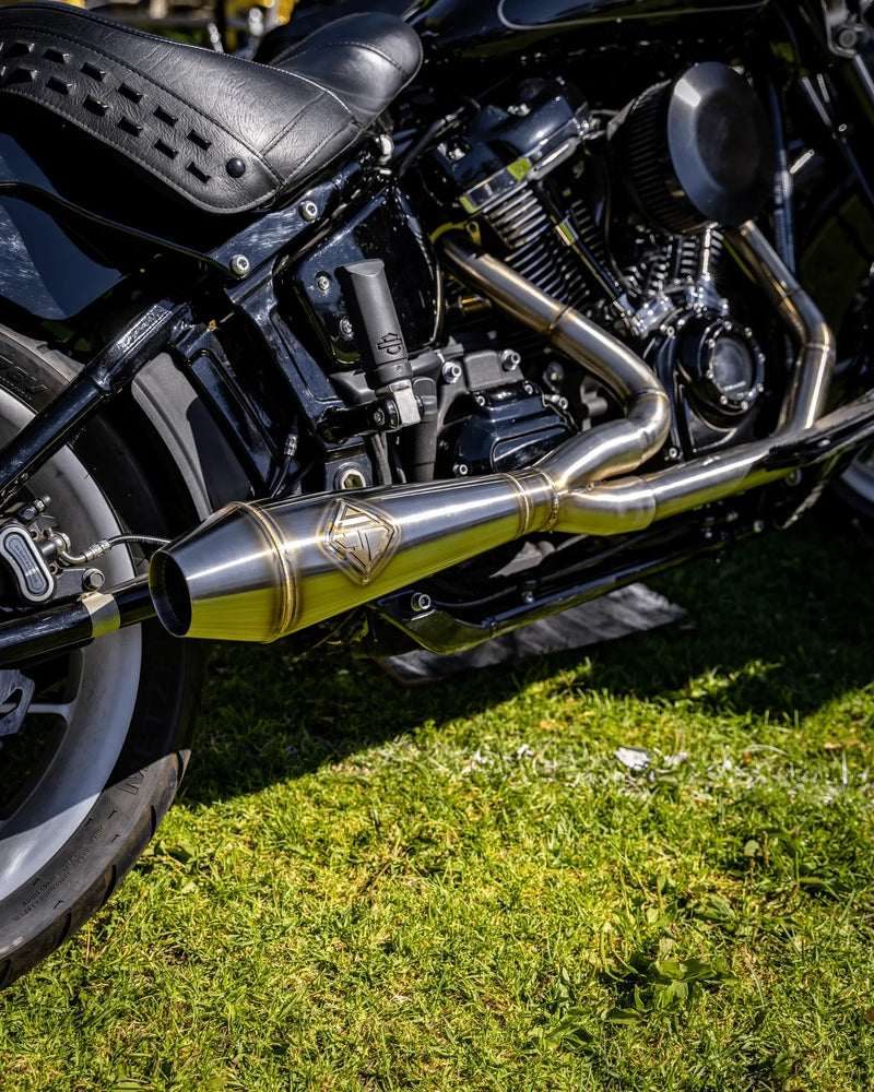 SP CONCEPTS M8 SOFTAIL EXHAUST- BIG BORE 4.5