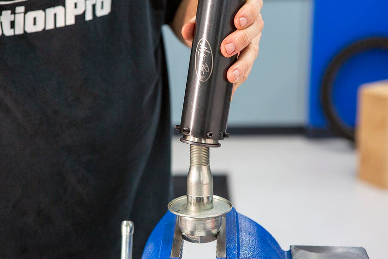 STEERING HEAD BEARING TOOL ('14+ TOURING)